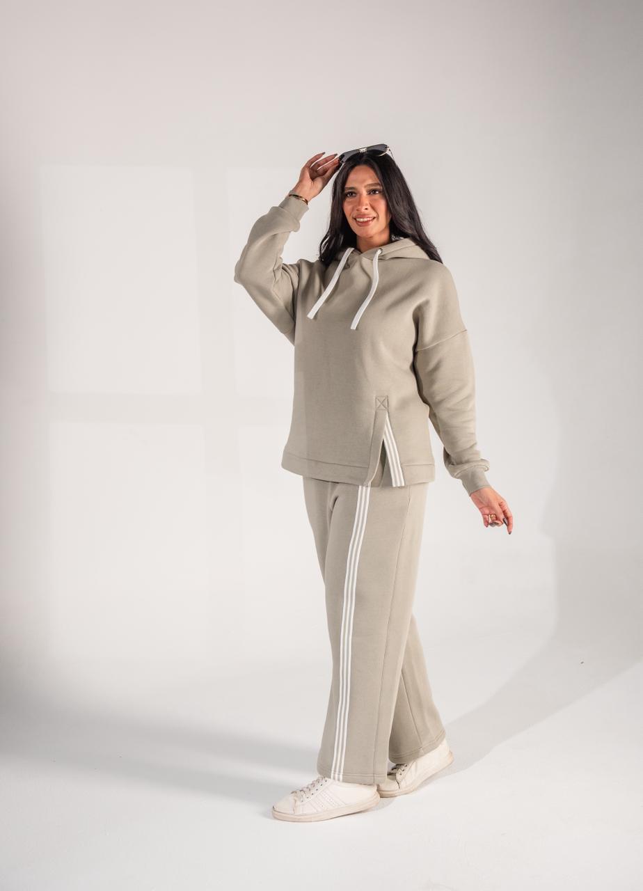 sportive full set with stripe