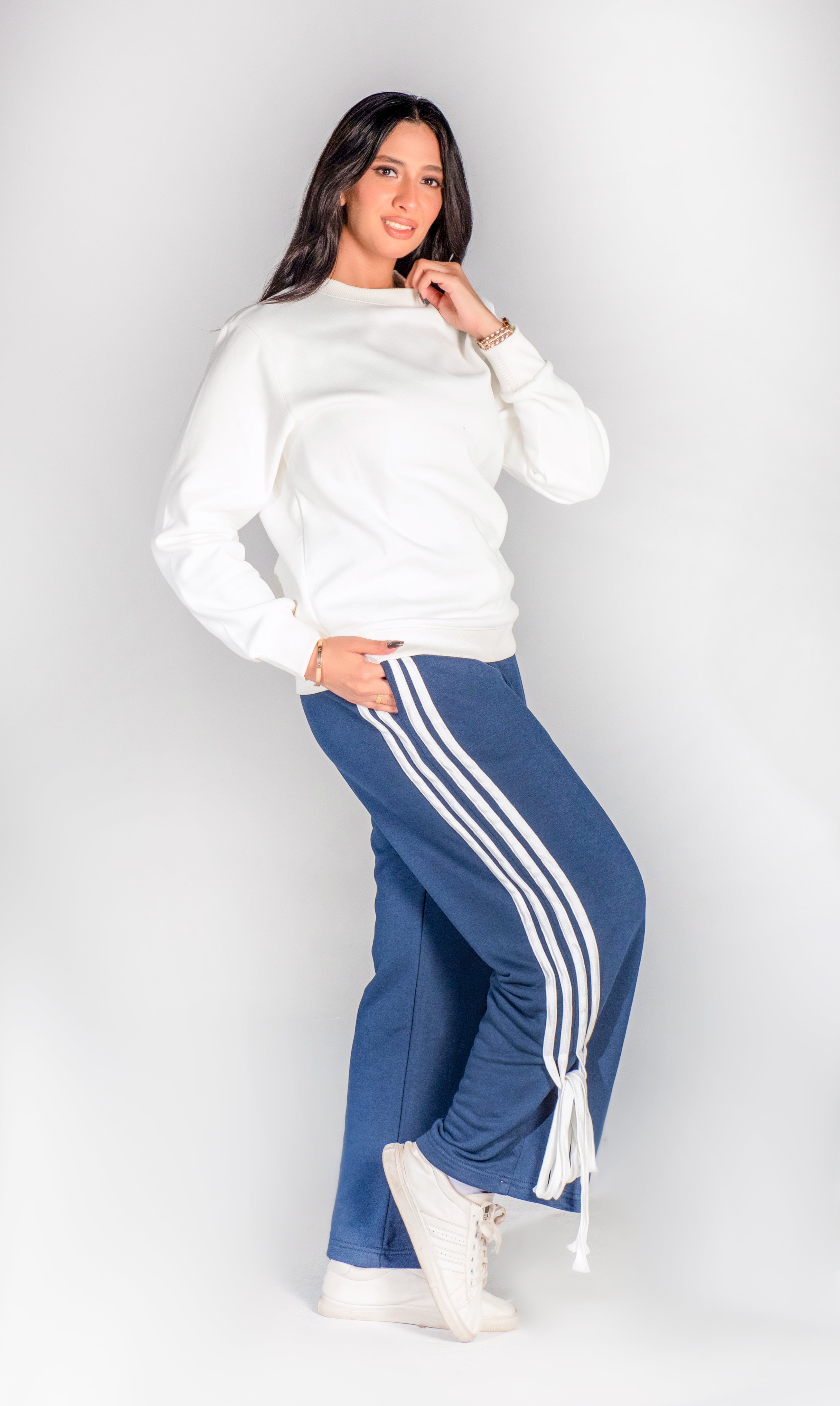 sport pants with stripes