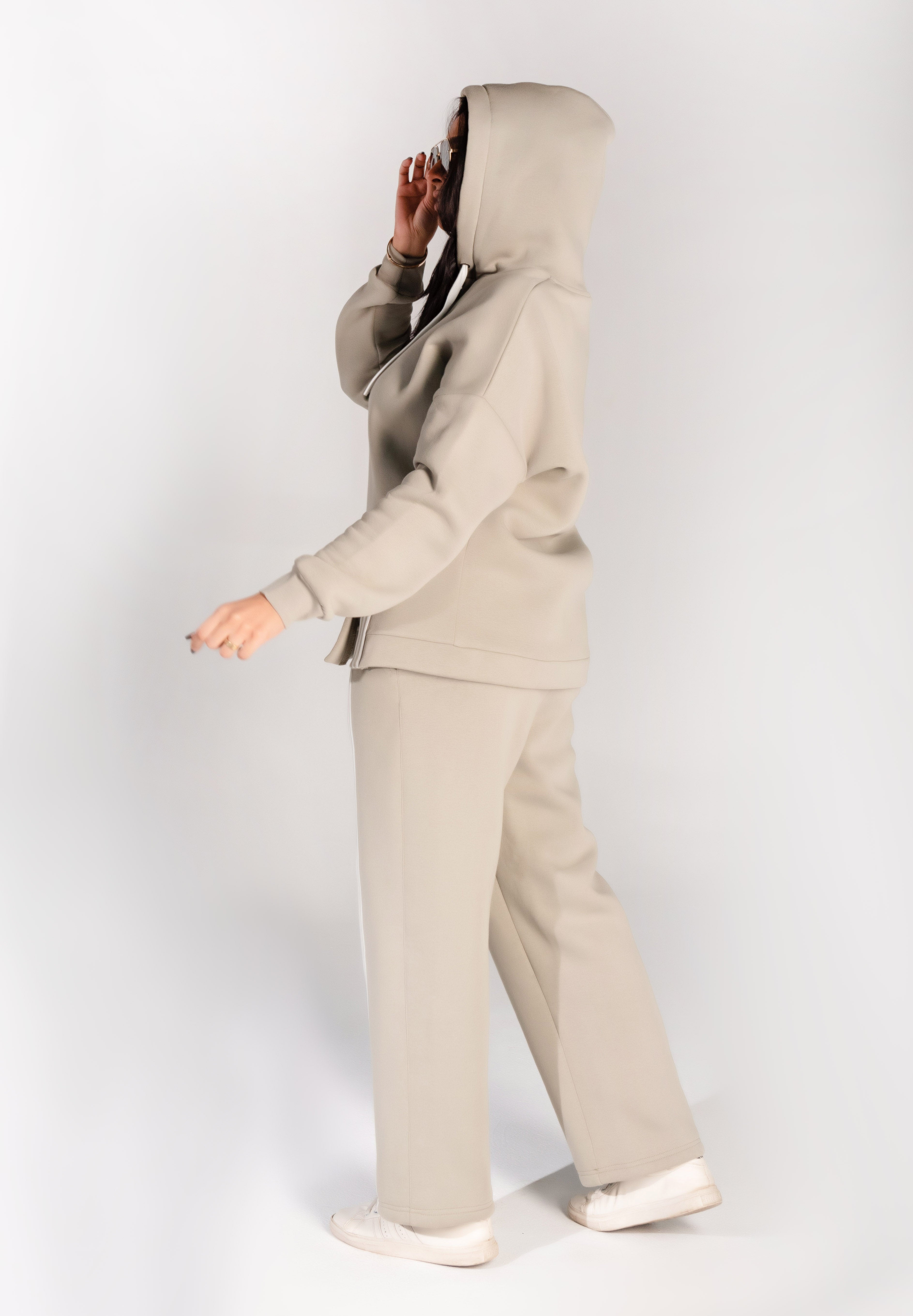 sportive full set with stripe