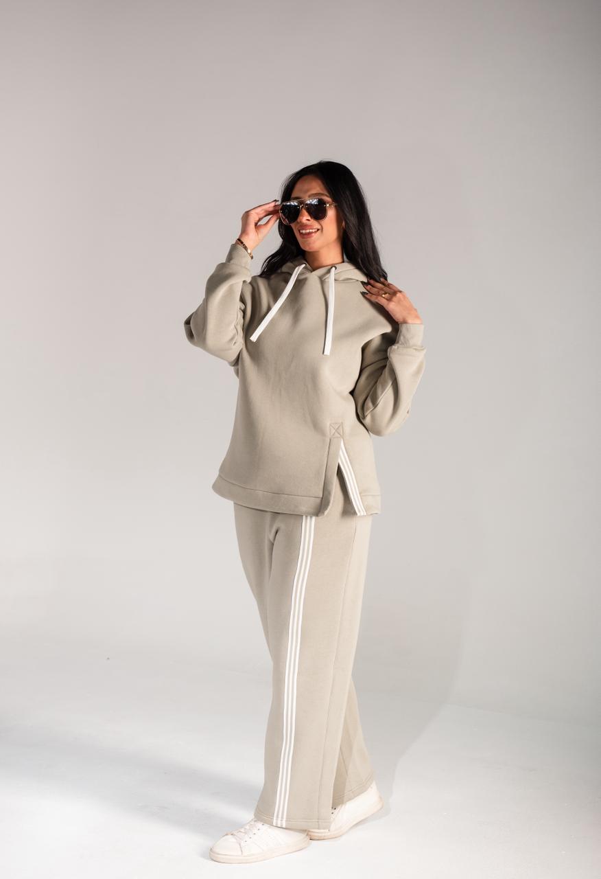 sportive full set with stripe